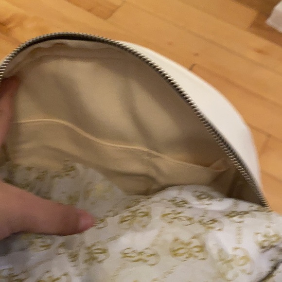 Guess Small backpack - Picture 5 of 6